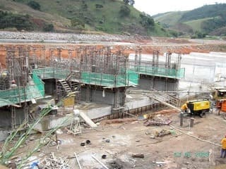 Vertedouro Laberinto Bonfante - PCH